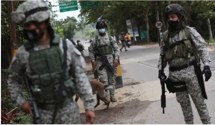 কলম্বিয়ায় সেনাবাহিনী-বিদ্রোহী ফ্রন্টের সংঘর্ষ, নিহত ১৫