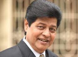 আইসিইউ থেকে কেবিনে ফিরেছেন চিত্রনায়ক ফারুক