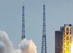 শনি বা রোববার পৃথিবীতে আছড়ে পড়বে চীনা রকেট : পেন্টাগন