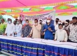 ভোলায় হতদরিদ্রদের মাঝে তোফায়েল আহমেদের খাদ্য সামগ্রী ও ঈদ উপহার বিতরণ।