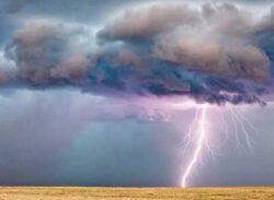 রাজশাহীতে বজ্রপাতে শিশুসহ ৪ জন নিহত!