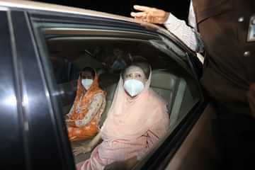 হাসপাতালে করোনা সংক্রমণের ঝুঁকি, তাই বাসায় আনা হয়েছে খালেদা জিয়াকে।