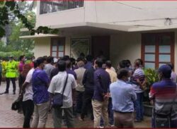 রাজশাহীর প্রশাসন ভবন ও ভিসির বাসভবনে তালা!