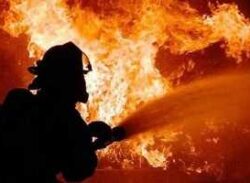 মতিঝিলে আগুন, নিয়ন্ত্রণে ৫ ইউনিট