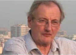 বাংলাদেশের বন্ধু সাংবাদিক সায়মন ড্রিং আর নেই