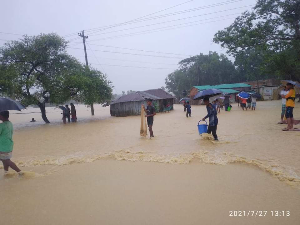 ধেঁয়ে আসছে দেশের দিকে শক্তিশালী বৃষ্টিবলয় প্রবাহ ২।
