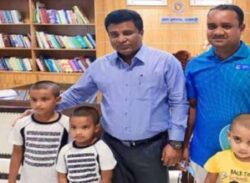 কনিষ্ঠ সাঁতারু রাজশাহীর সারা-সাবা