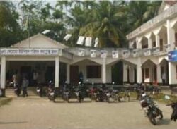 লক্ষ্মীপুরের রায়পুরে চুরি ঠেকাতে রাত জেগে গ্রামবাসীর পাহারা