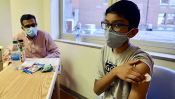 রাজধানীর ৮ কেন্দ্রে টিকা পাবে স্কুল শিক্ষার্থীরা