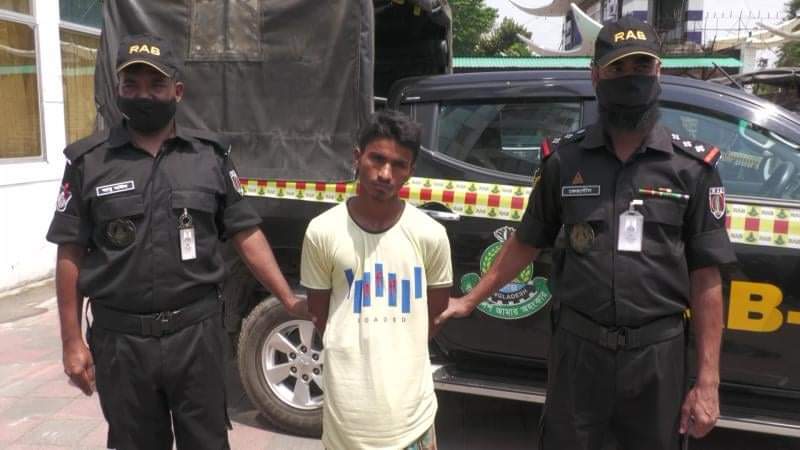 বড় ভাই সেজে হাইকোর্ট থেকে জামিন নেওয়া রামুর সেই রফিকুল গ্রেফতার!!