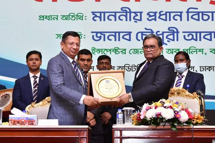 প্রধান বিচারপতির সাথে ঊর্ধ্বতন পুলিশ কর্মকর্তাগণের মতবিনিময়