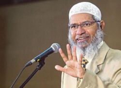 মানহানির মামলায় জেতা ৩ লাখ ২০ হাজার ডলার ফিলিস্তিনকে দান করলেন জাকির নায়েক