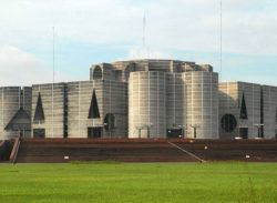 ৪০ বিশিষ্ট নাগরিকের সংসদ ভেঙে দিয়ে নতুন নির্বাচন দাবি