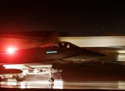 ইয়েমেনে হুথিদের ওপর নতুন করে হামলা শুরু করেছে যুক্তরাষ্ট্র ও যুক্তরাজ্য