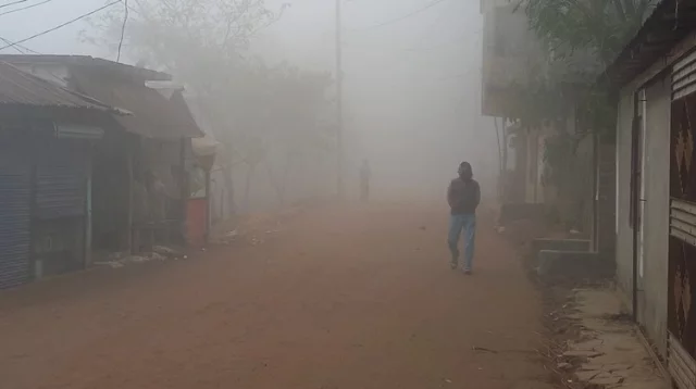 দেশ কাঁপছে তীব্র শীতে