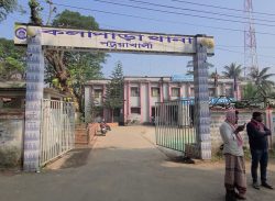 কলাপাড়ায় স্বামী পরিত্যাক্তা নারীকে বিয়ের প্রলোভনে ধর্ষন’র অভিযোগ, অন্ত:সত্তা হয়ে স্ত্রীর স্বীকৃতি দাবি