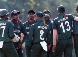 অস্ট্রেলিয়াকে হারাল বাংলাদেশ