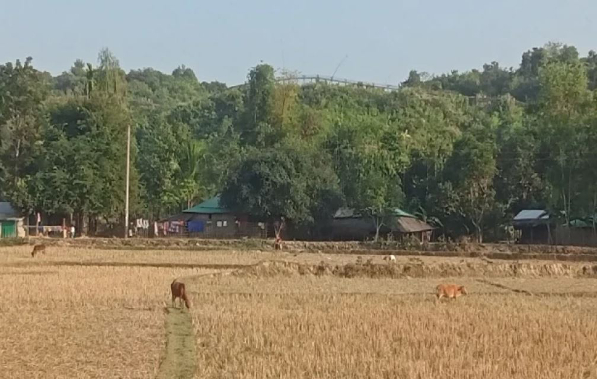 সীমান্তের ওপারে সংঘাত, এপারে আতঙ্ক