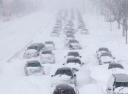 তুষারঝড়ে বিপর্যস্ত যুক্তরাষ্ট্র