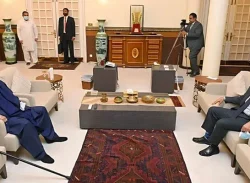 প্রধানমন্ত্রী হচ্ছেন শেহবাজ,সরকার গঠনে আপোশ পিএমএল এন-পিপিপি