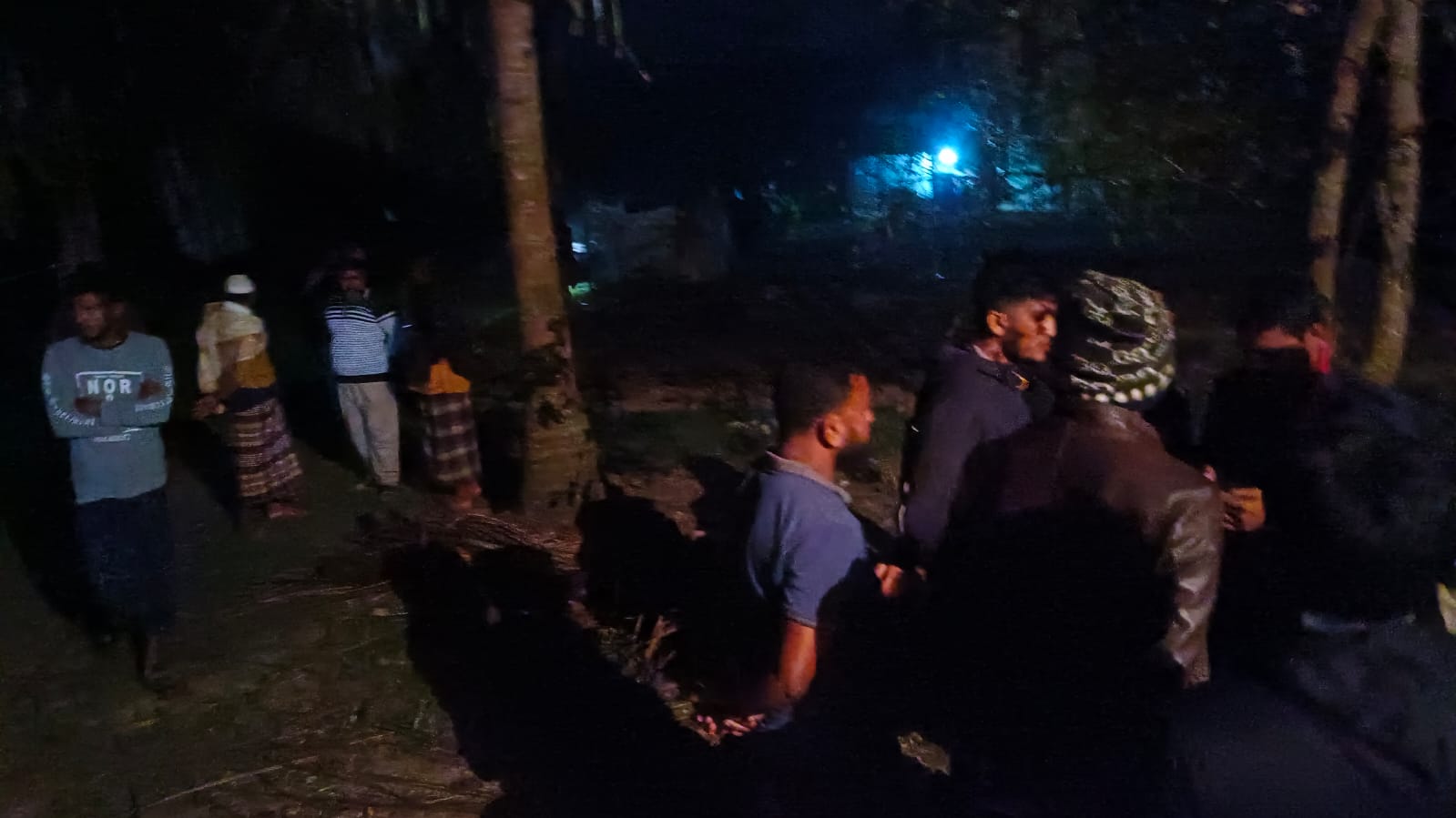 কলাপাড়ায় স্বামী – স্ত্রীর ঝুলন্ত মরদেহ উদ্ধার করেছে পুলিশ।।