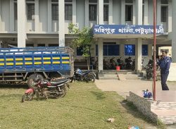 কলাপাড়ায় ৪ টন সরকারী পাঠ্যবই সহ ট্রাক জব্দ, অভিযুক্ত মাদ্রাসা প্রিন্সিপাল।।
