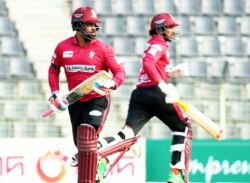 ঝোড়ো ব্যাটিংয়ে জিতল বরিশাল