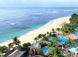 পর্যটকদের ১০ ডলার ফি গুনতে হবে বালি দ্বীপে ঢুকতে