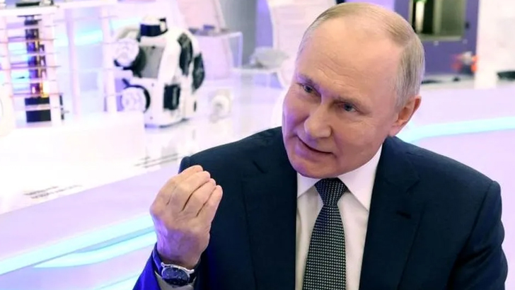 দেশের স্বার্থে আরও বেশি সংখ্যায় সন্তান চান পুতিন