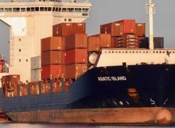 ভারতের বন্দরকর্মীরা ইসরায়েলিদের অস্ত্র জাহাজে তুলতে অস্বীকৃতি জানিয়েছে