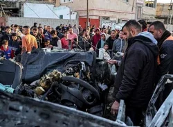 রাফায়  বিমান ও স্থল হামলা ইসরায়েলের, নিহত ৫০