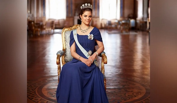 হাতিয়ায় পৌঁছেছেন সুইডেনের প্রিন্সেস ক্রাউন ভিক্টোরিয়া