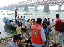 মেঘনায় নৌকাডুবির ঘটনায় আরও ২ মরদেহ উদ্ধার, নিখোঁজ ১ শিশু