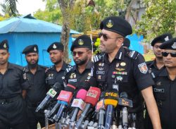 পটুয়াখালীতে কলেজ পড়ুয়া ছাত্র হত্যা মামলায় কিশোর গ্যাং দুই সদস্য আটক, র‌্যাব-৮ এর সংবাদ  সম্মেলন।