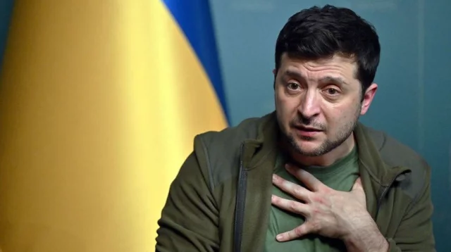 অল্পের জন্য বেঁচে গেলেন জেলেনস্কি