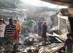 নারায়ণগঞ্জের রূপগঞ্জে গাউছিয়া বাজারে আগুন পুড়ে গেলো ২০০ দোকান