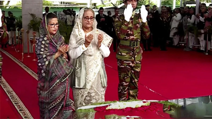 জন্মদিনে বঙ্গবন্ধুর প্রতিকৃতিতে মাননীয় প্রধানমন্ত্রীর শ্রদ্ধা