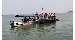 ভৈরবে নৌকাডুবির ঘটনায় ৬ জনের লাশ উদ্ধার, নিখোঁজ আছেন ৩ জন।