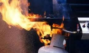 ঢাকার ধামরাই-এ গ্যাস লিকেজ থেকে বিস্ফোরণে একই পরিবারের ৪ জন দগ্ধ