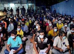 আড়াই হাজার বাংলাদেশিকে ফেরত পাঠাল মালয়েশিয়া