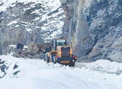 পাকিস্তানে ২২ শিশুসহ নিহত ৩৫