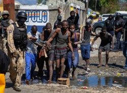 ৪ হাজার বন্দি পালিয়ে গেছে হাইতির জেল ভেঙে