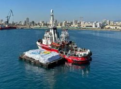 গাজা উপকূলে অস্থায়ী বন্দর নির্মাণ কাজ শুরু করেছে যুক্তরাষ্ট্র