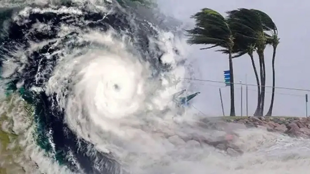 ভয়ংকর রূপ নিচ্ছে ঘূর্ণিঝড় ‘রেমাল’, আঘাত হানতে পারে ২৬ মে