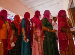 লোকসভা নির্বাচনের ৩য় দফার ভোটগ্রহণ শুরু ভারতে