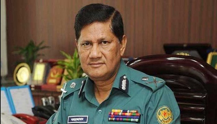 স্বস্ত্রীক দেশ ছাড়া নিয়ে যা বললেন ডিএমপি সাবেক কমিশনার