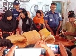 লক্ষ্মীপুরের মজুচৌধুরীরঘাটে ১৫ কেজি গাঁজাসহ তিন নারী আটক