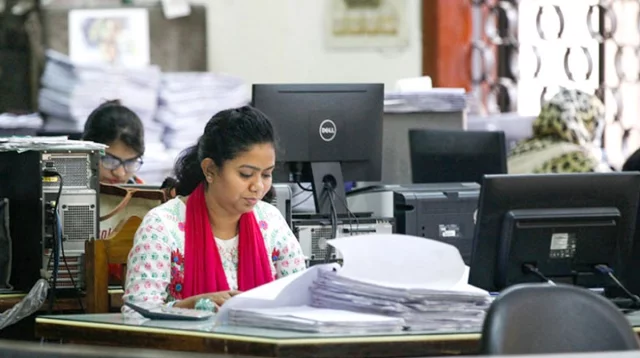 ঈদের ছুটি শেষে বুধবার খুলছে অফিস, চলবে নতুন সূচিতে