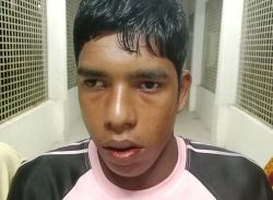 পটুয়াখালীর ছোটবিঘাই বুদ্ধি প্রতিবন্ধীকে মধ্যযুগীয় কায়দায় গাছের সাথে বেধে মারধর। 