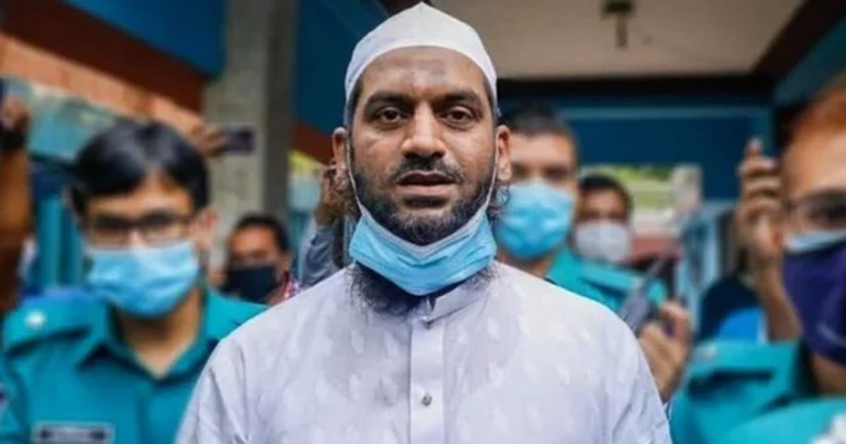 ধর্ষণ মামলায় মামুনুল হকের বিরুদ্ধে গ্রেপ্তারি পরোয়ানা